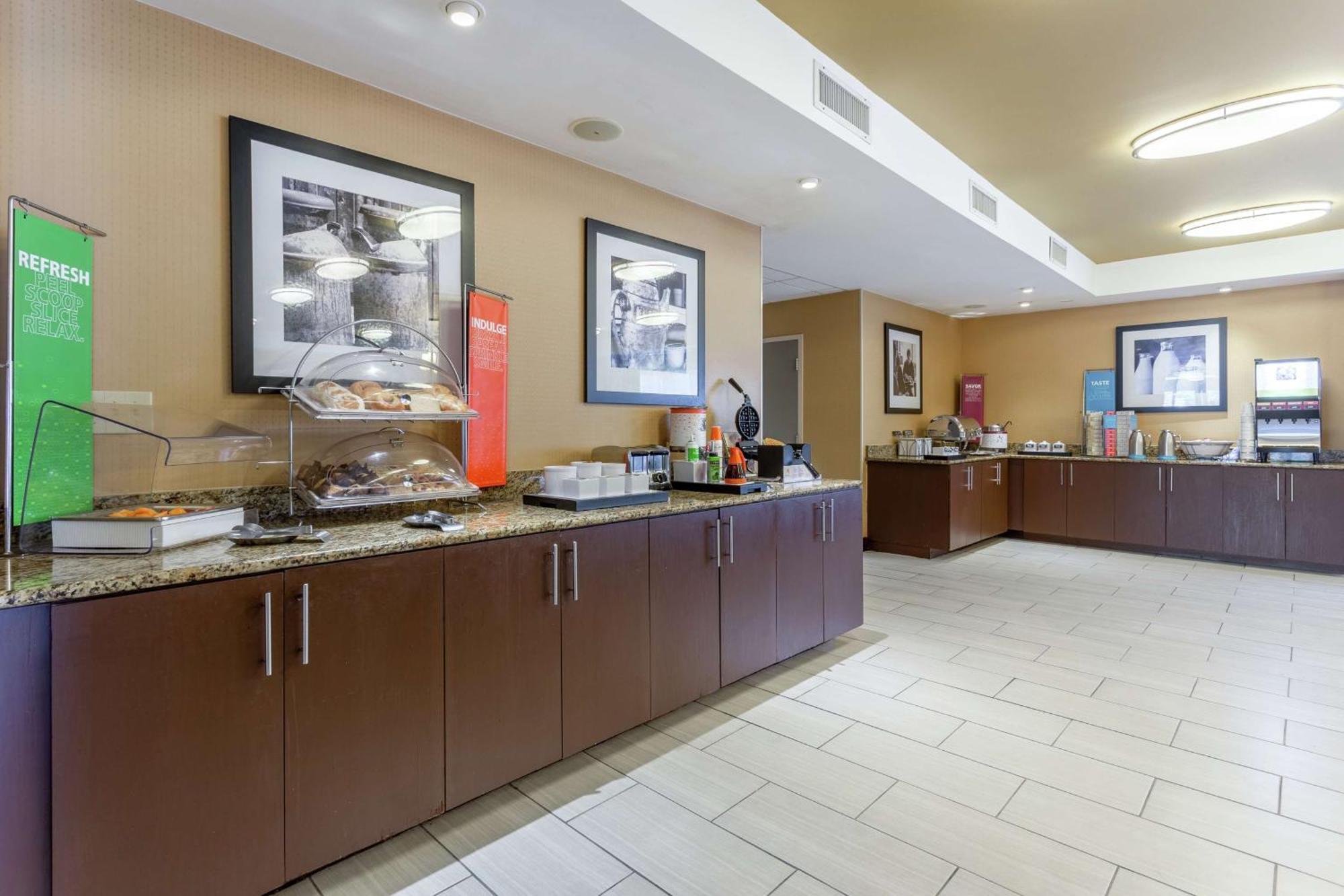 Hampton Inn Biloxi-Ocean Springs מראה חיצוני תמונה