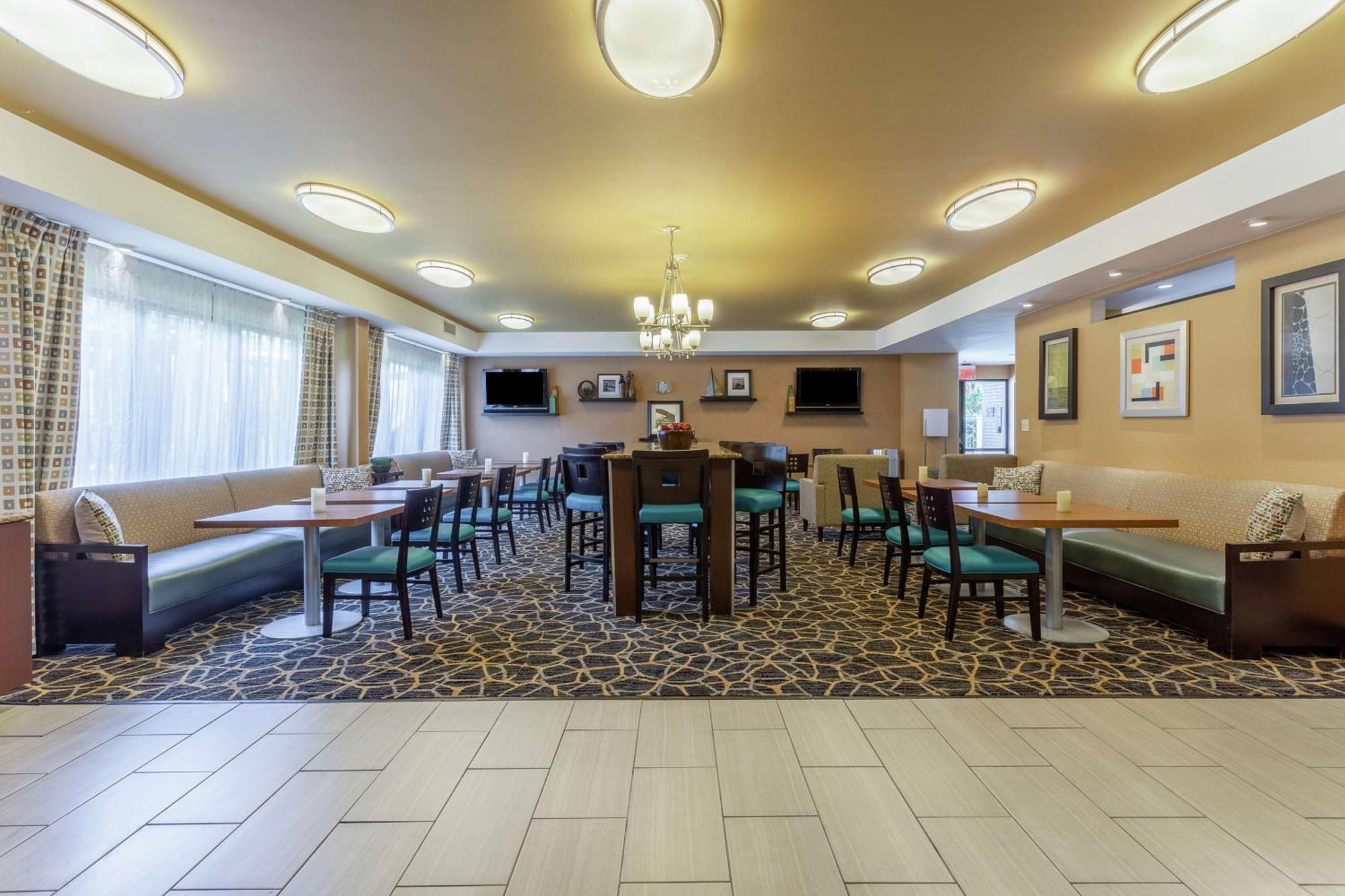 Hampton Inn Biloxi-Ocean Springs מראה חיצוני תמונה