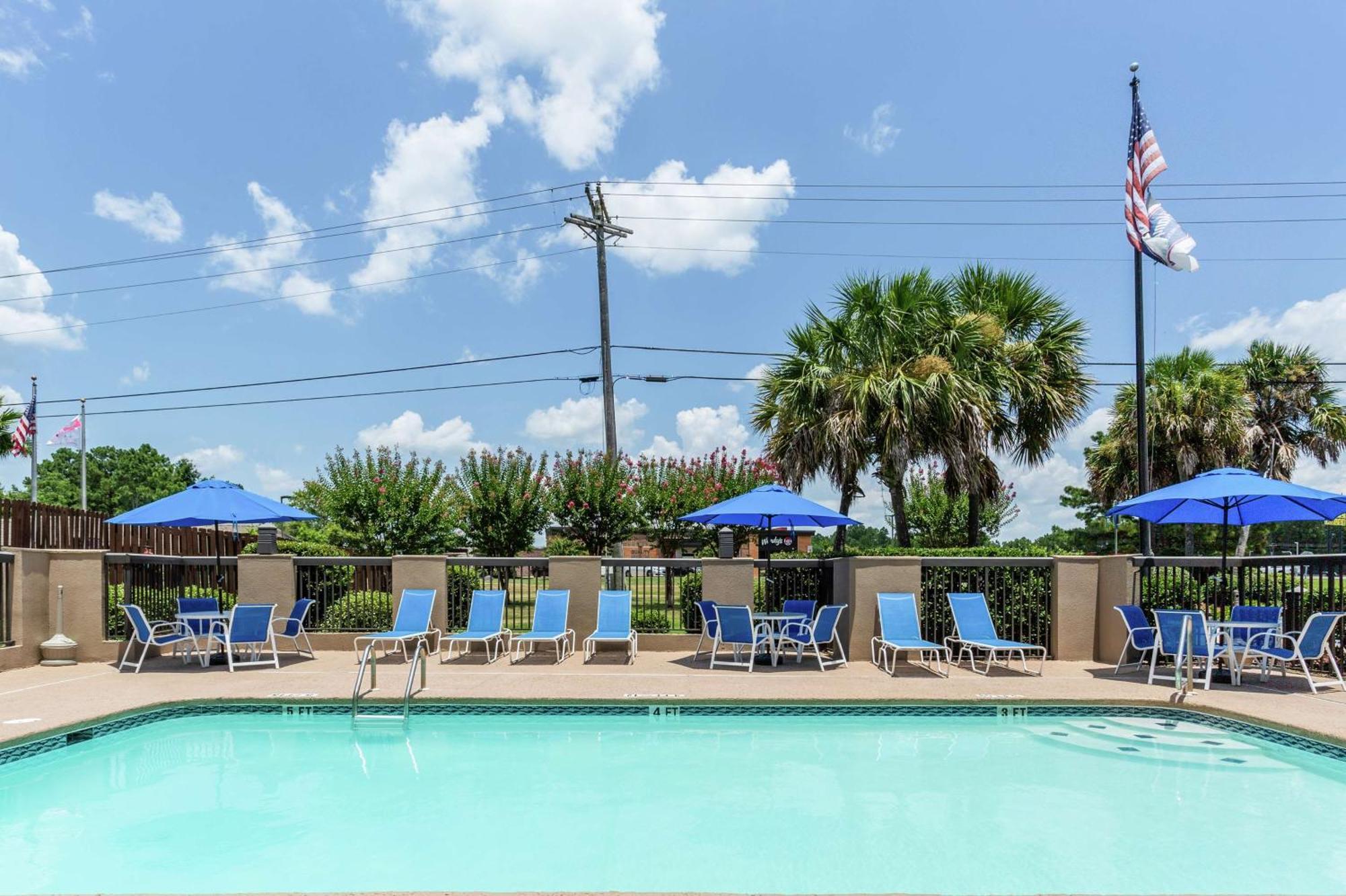 Hampton Inn Biloxi-Ocean Springs מראה חיצוני תמונה